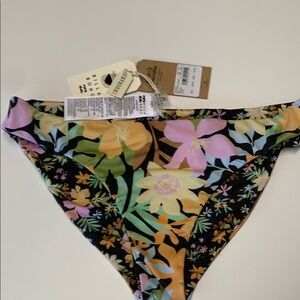 NWT Billa Bong Mas Aloha REV Lowrider swimsuit bottoms